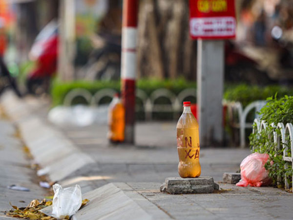 Hà Nội yêu cầu dẹp bỏ toàn bộ 'cây xăng vỉa hè'