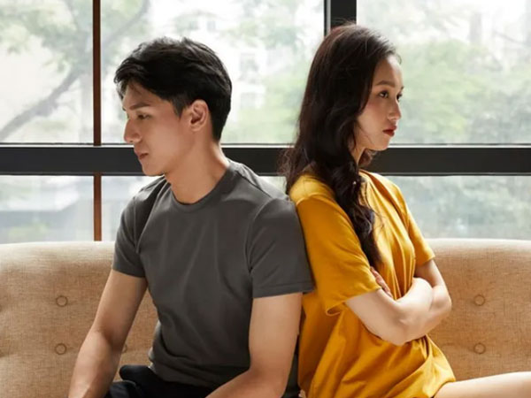 Ngượng đỏ mặt vì chồng khai hết chuyện phòng the cho người ngoài biết