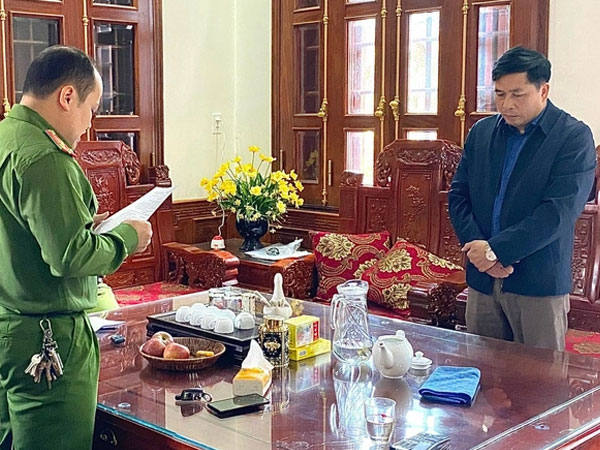 Khởi tố một nguyên chủ tịch huyện ở Cao Bằng