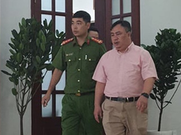 Xét xử cựu Giám đốc BV Mắt TP.HCM: Luật sư đề nghị công khai chứng cứ tại tòa