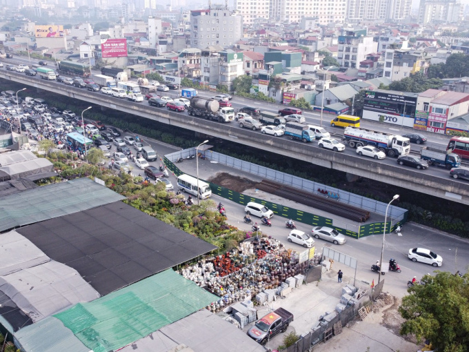 'Lô cốt' sẽ chắn đường Nguyễn Xiển năm rưỡi, Hà Nội tìm giải pháp 'hạ nhiệt'