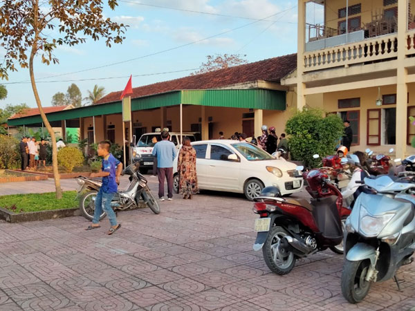 Vụ nữ hiệu trưởng tử vong bất thường trong phòng làm việc: Có gì ở hiện trường?