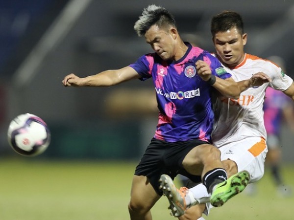 Ba đội V-League trốn suất xuống hạng