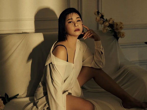 Cát Phượng bồi hồi nhớ về thời hoàng kim, hiếm hoi nhắc lại scandal đã qua