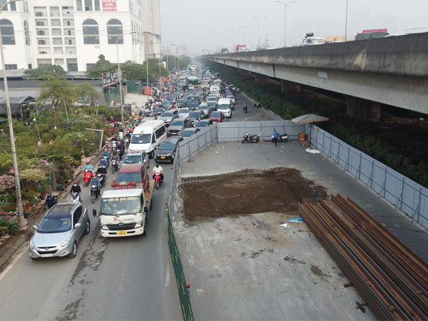 Đường Nguyễn Xiển tắc không lối thoát: Cục CSGT nêu phương án giải quyết