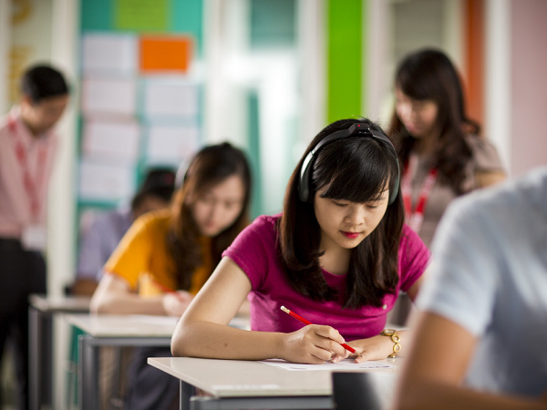 Hội đồng Anh nói về nghi vấn hoãn thi IELTS do gian lận