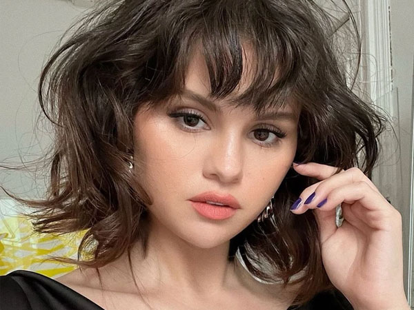 Chuyện gì đang xảy ra với Selena Gomez?