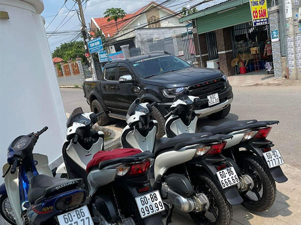 Màn chuyển nhượng dàn 5 xe biển đẹp giá hơn 7 tỷ chấn động Đồng Nai