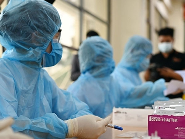 Ngày 11/11, số ca mắc COVID-19 mới tiếp tục tăng lên 630, trong ngày không có bệnh nhân tử vong