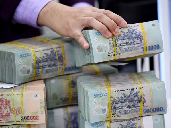 Tăng lương cơ sở lên 1,8 triệu đồng từ ngày 1/7/2023