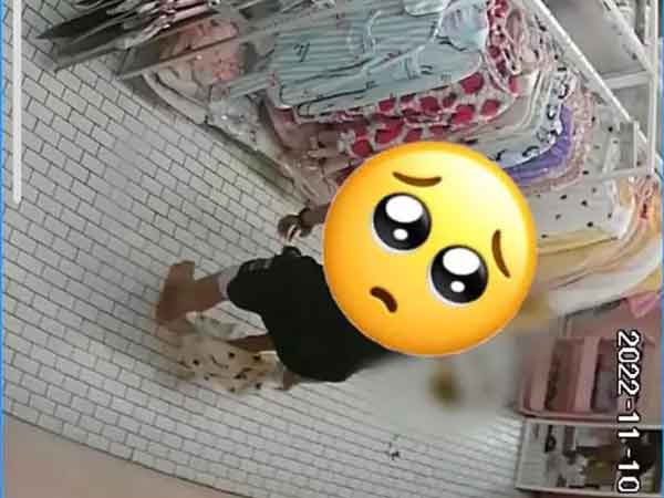 Đi dạo shop thời trang, thanh niên tặng 'nguyên bãi' tại cửa hàng khiến dân tình 'muốn ói'