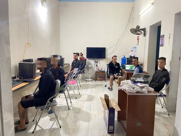 Làm giả CCCD để mở tài khoản ngân hàng online phục vụ đánh bạc
