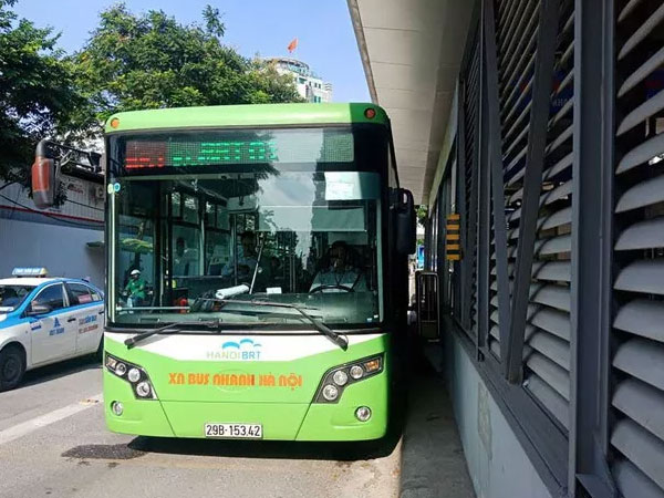 Hà Nội đánh giá buýt nhanh BRT giảm ùn tắc, thúc đẩy phát triển