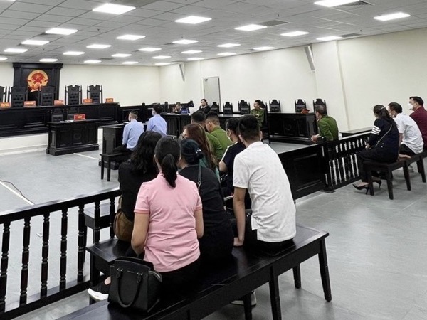 Hoãn phiên tòa xét xử vụ án giết người trước cổng VKSND Phúc Thọ, Hà Nội
