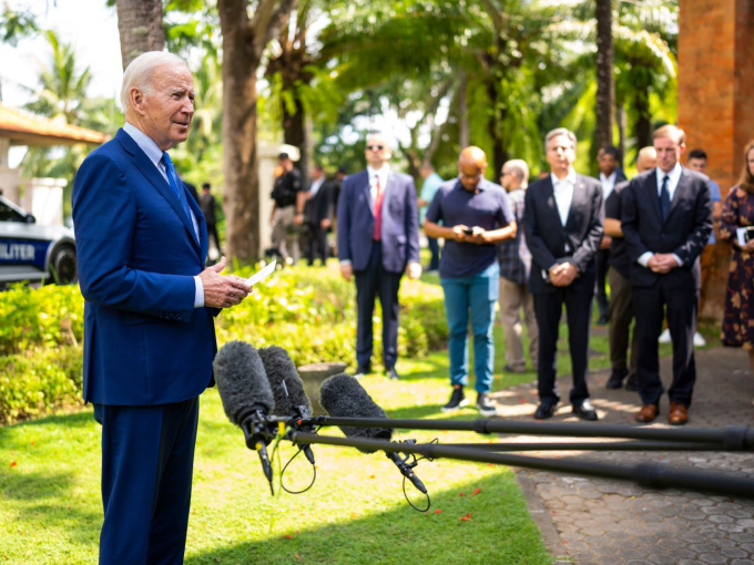 Tổng thống Biden nói khó có khả năng tên lửa rơi ở Ba Lan được phóng từ Nga