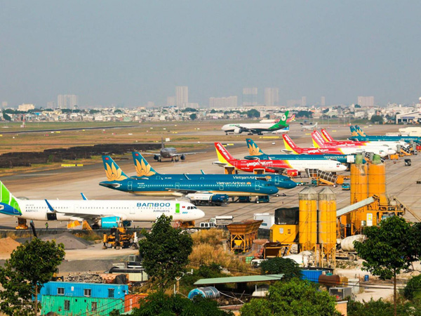 Đỏ mắt tìm vé giá rẻ dịp Tết Quý Mão 2023