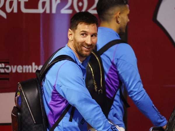 Messi và đồng đội đổ bộ Qatar, sẵn sàng chiến World Cup 2022
