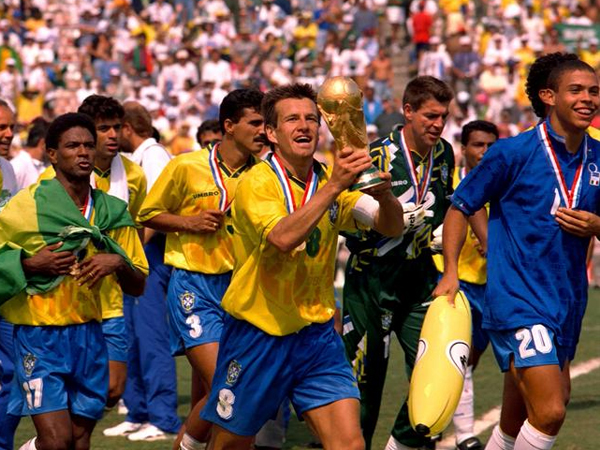 Ảnh: Những khoảnh khắc kinh kiển trong các kì World Cup