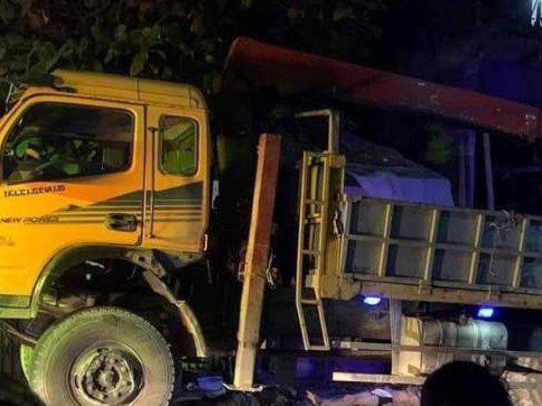 Vụ xe máy đâm vào đầu xe tải, cả ba thanh niên tử vong tại chỗ: Đã xác định danh tính các nạn nhân