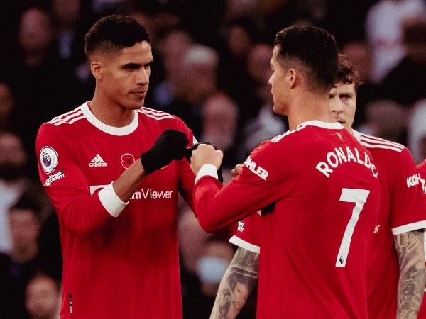 Varane thừa nhận cuộc phỏng vấn của Ronaldo ảnh hưởng tiêu cực đến cầu thủ MU