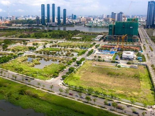 Thị trường bất động sản 'đóng băng' nhưng giá vẫn tăng
