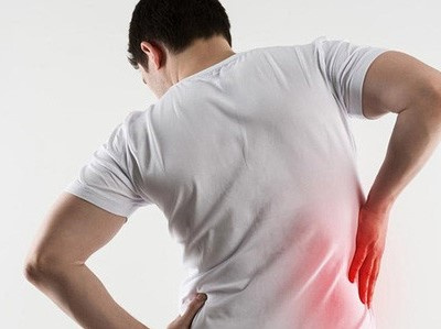 Đau âm ỉ hông lưng, người đàn ông phát hiện bệnh hiếm gặp