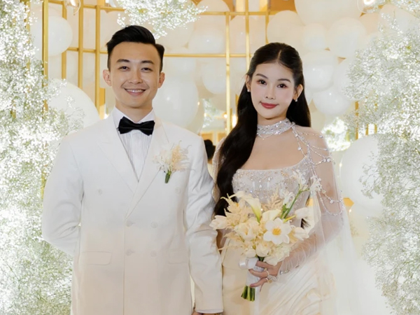 Đám cưới lãng mạn như cổ tích của Lê Âu Ngân Anh: Chú rể bảnh bao, cô dâu đẹp tựa nàng thơ