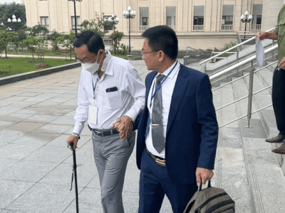 Sau 1 ngày chống gậy ra toà, cựu thứ trưởng Cao Minh Quang nhập viện cấp cứu