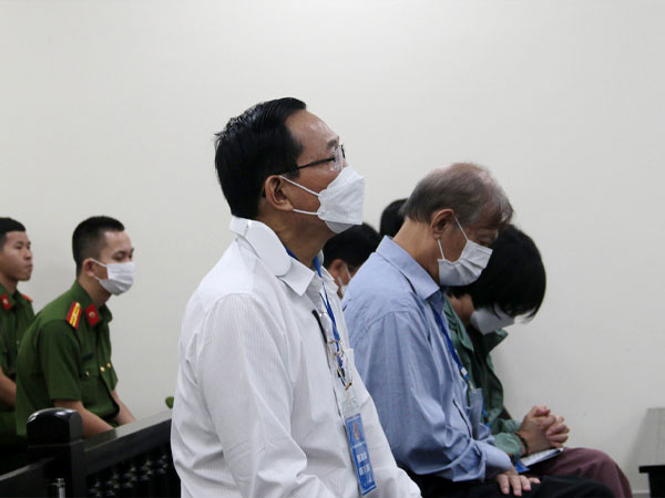 Cựu Thứ trưởng Cao Minh Quang khai về sai phạm trong việc tiêu 3,8 triệu USD