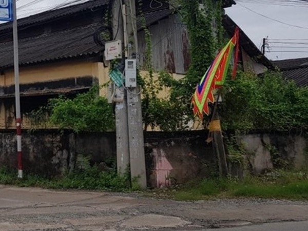 Nhậu say rồi về 'báo' cha mẹ, nghịch tử xô mẹ tử vong