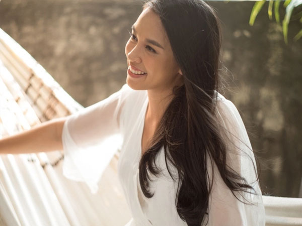 Khoảnh khắc đời thường của O Sen - Quán quân Ca Sĩ Mặt Nạ mùa đầu tiên