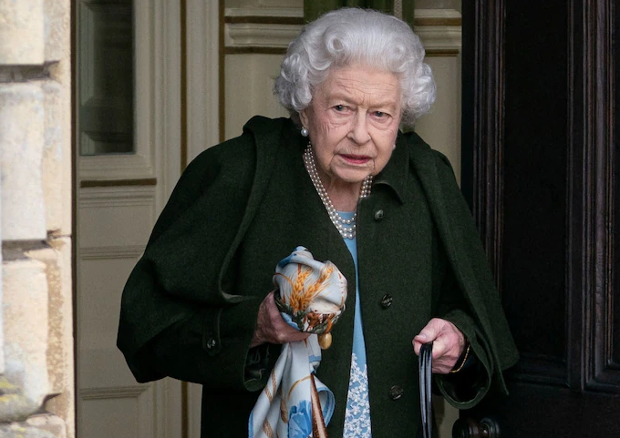 Tỷ phú ấu dâm Mỹ âm mưu tống tiền Nữ hoàng Elizabeth II