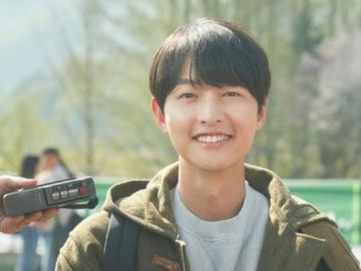 “Cậu út nhà tài phiệt” bị chê lọc mặt Song Joong-ki quá đà!