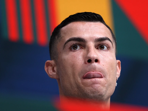 Ronaldo nói gì sau vụ xé hợp đồng với MU?