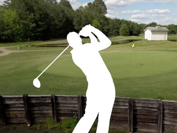 Hàn Quốc: Sao nam hạng A đã có vợ và CEO bị phát hiện đi chơi golf với 2 tiếp viên cơ sở giải trí người lớn