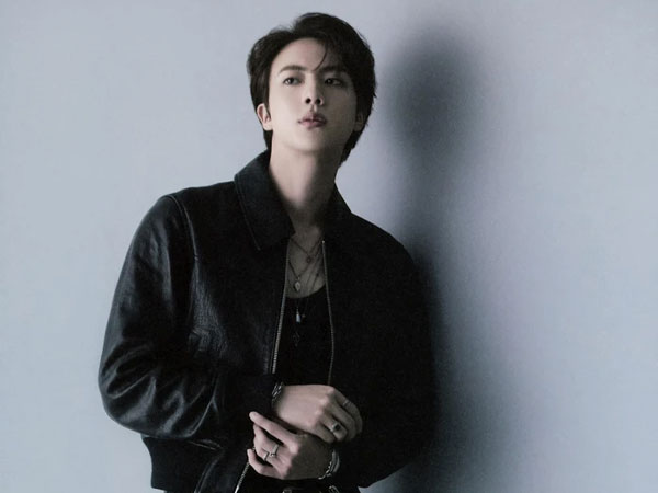 Thành viên đầu tiên của nhóm nhạc BTS nhập ngũ