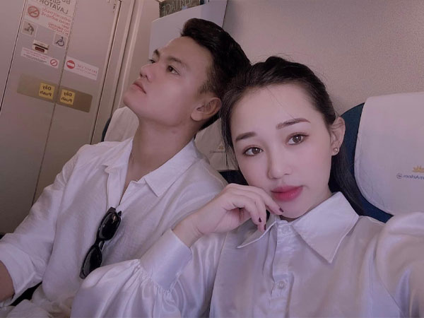 Gây tranh cãi dữ dội khi công khai đăng ảnh cá độ bóng đá lên Facebook, vợ cầu thủ Hồ Tấn Tài chính thức lên tiếng