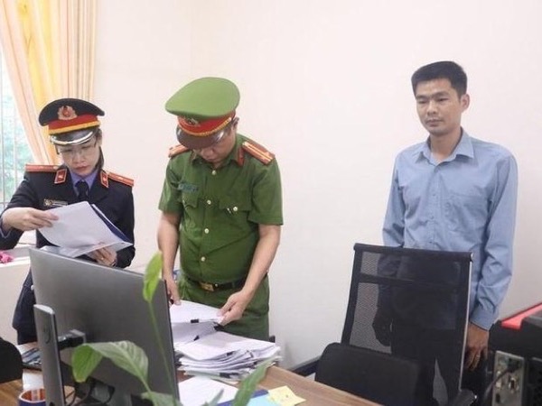 Chiêu chiếm đoạt tiền một cán bộ Ban quản lý dự án ở Nghệ An