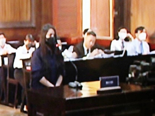 'Dì ghẻ' Nguyễn Võ Quỳnh Trang khóc nức nở, nói 'không hiểu vì sao đã làm vậy'