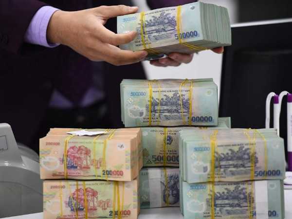 Bất ngờ một 'ông lớn' ngân hàng giảm lãi suất cho vay