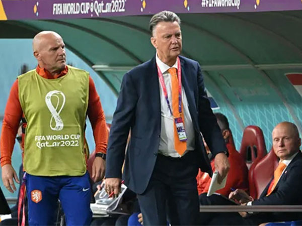 HLV Van Gaal chỉ rõ nguyên nhân khiến Hà Lan không thắng nổi Ecuador
