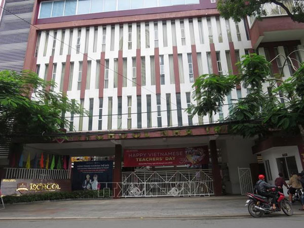 Ischool Nha Trang mở cửa trở lại sau vụ ngộ độc nhưng tạm dừng bán trú