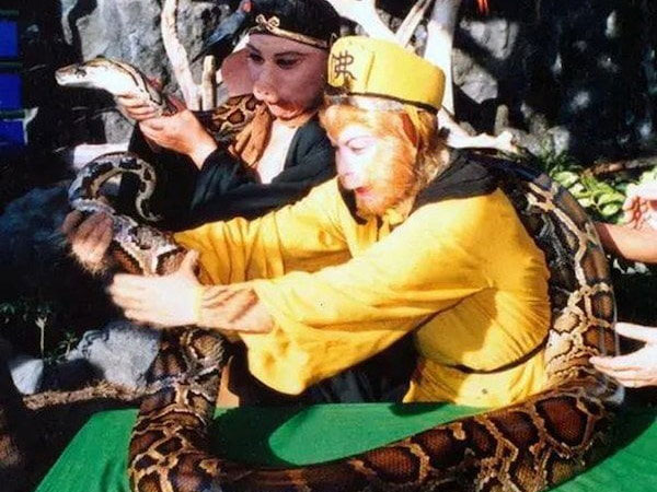 Tây du ký 1986: Cảnh quay đại chiến với mãng xà tinh và sự thật ghê rợn đằng sau ít ai biết