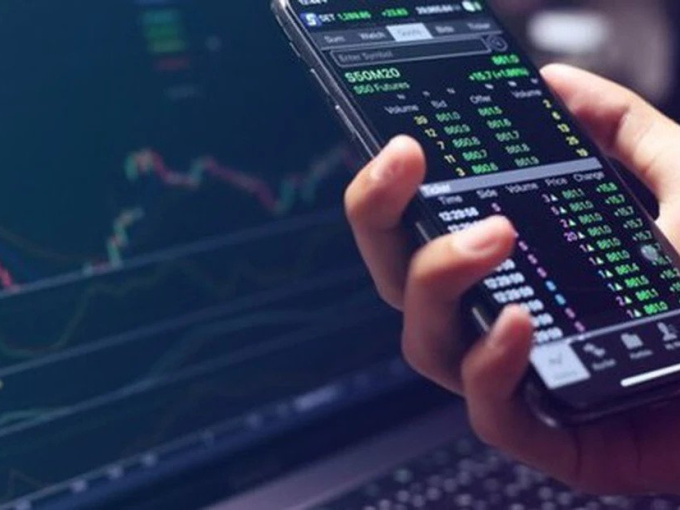Cảnh báo về các app giao dịch chứng khoán chưa được cấp phép