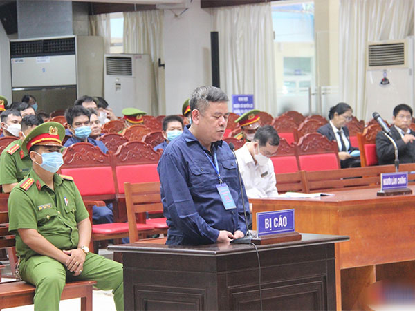 Cựu đội trưởng kiểm soát chống buôn lậu xin HĐXX cho mức án nhẹ nhất