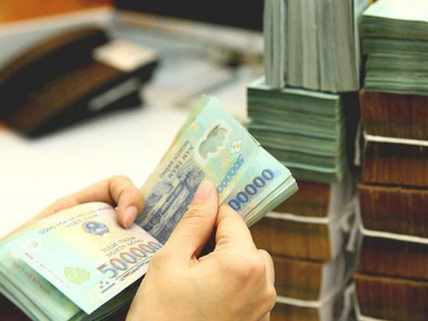 Lãi suất qua đêm tăng, Ngân hàng Nhà nước trở lại bơm ròng trên thị trường mở