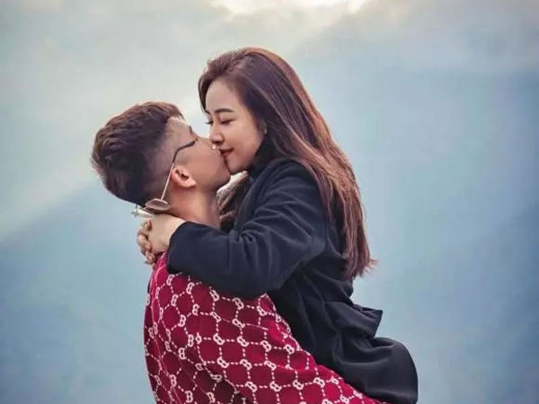 Vợ chồng Phan Văn Đức du lịch sang chảnh, tung loạt ảnh cực hot