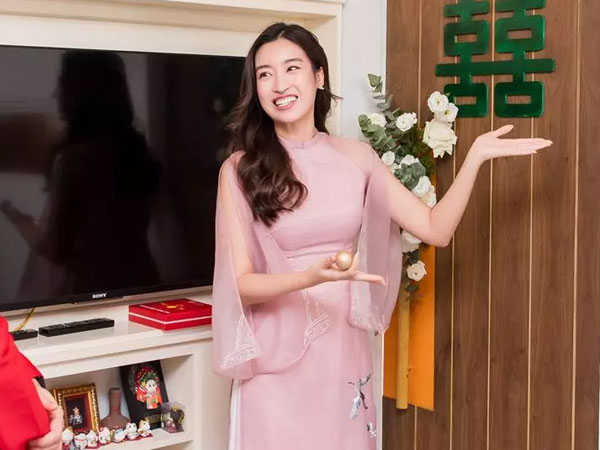 Đỗ Mỹ Linh khéo léo giải đáp tin đồn mang thai sau 1 tháng kết hôn với thiếu gia nhà bầu Hiển