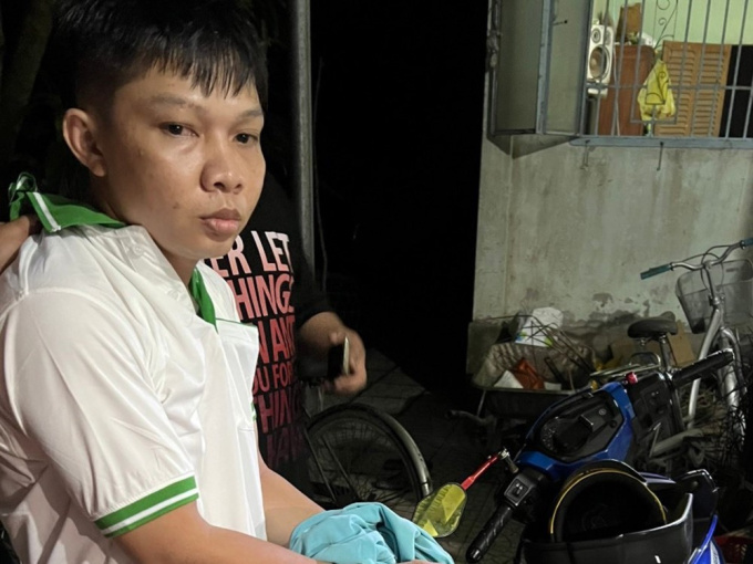 Bắt kẻ đâm liên tiếp tài xế xe ôm để cướp ở TP.HCM