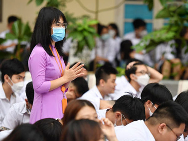 Hà Nội cho 200 giáo viên từ 24 đến 53 tuổi đi Úc bồi dưỡng